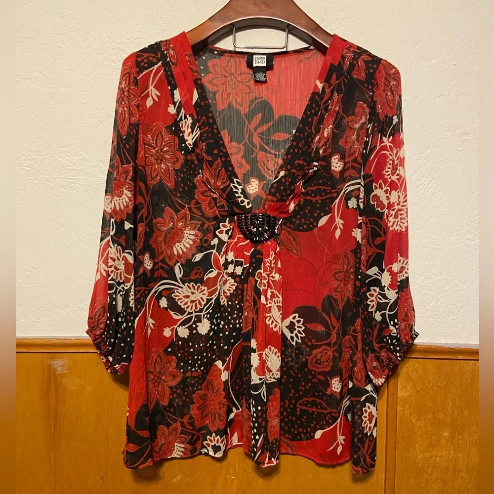 Ladies Red and Black Top Blouse Light Gorgeous Plus Size 22/24 Very Nice! - Picture 6 of 7